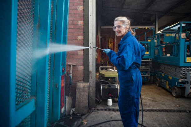 Best House Pressure Washing  in Fowler, CA